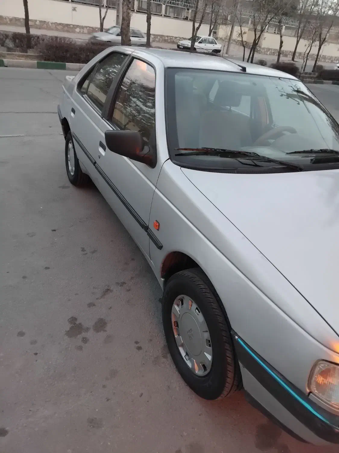 پژو۴۰۵|خودرو سواری و وانت|بروجرد, |دیوار