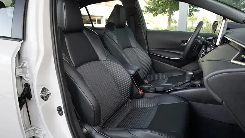 تویوتا کرولا 2025|خودرو سواری و وانت|کیش, |دیوار