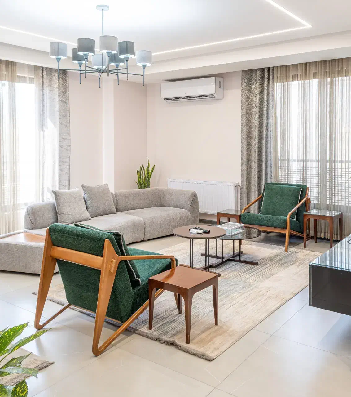 دوخوابه vip فول فرنیش بهترین لوکیشن|اجارهٔ کوتاه‌مدت آپارتمان و سوئیت|شیراز, معالی‌آباد|دیوار