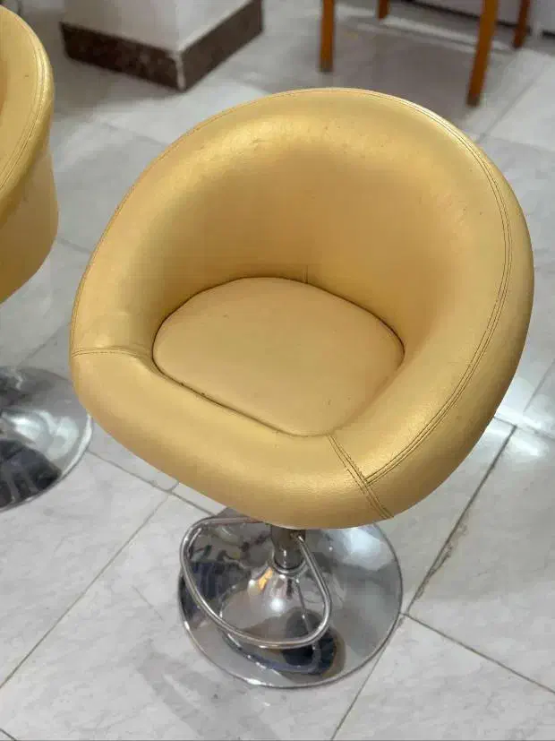 فروش|آرایشگاه و سالن‌های زیبایی|آزادشهر, |دیوار