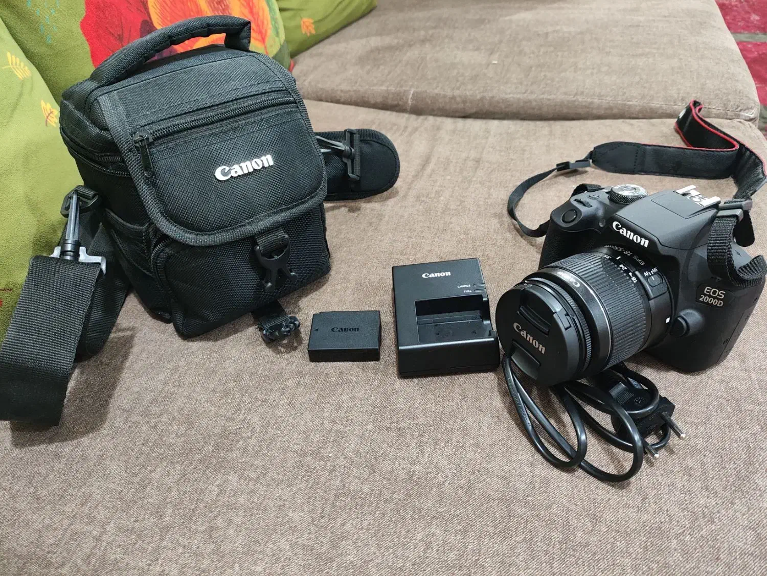 دوربین DSLR کانن مدل 2000D|دوربین عکاسی و فیلم‌برداری|اهواز, پردیس دو|دیوار