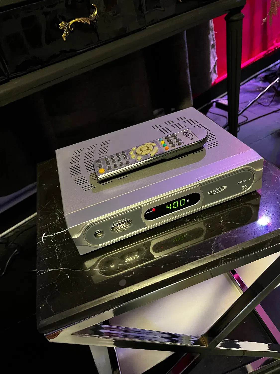 گیرندهHivionبا کنترل|صوتی و تصویری|فردیس, سرحدی|دیوار