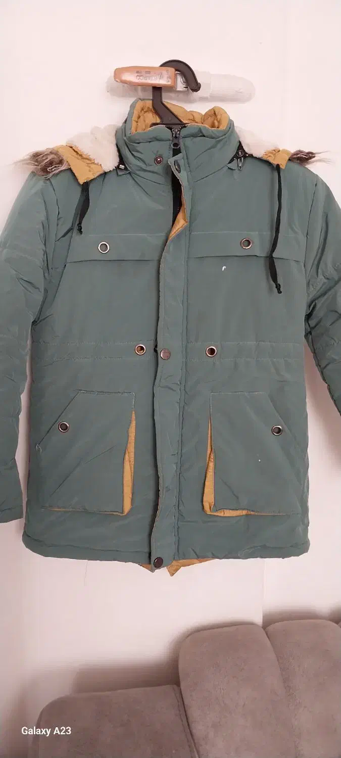 کاپشن|لباس|کرج, چمران|دیوار