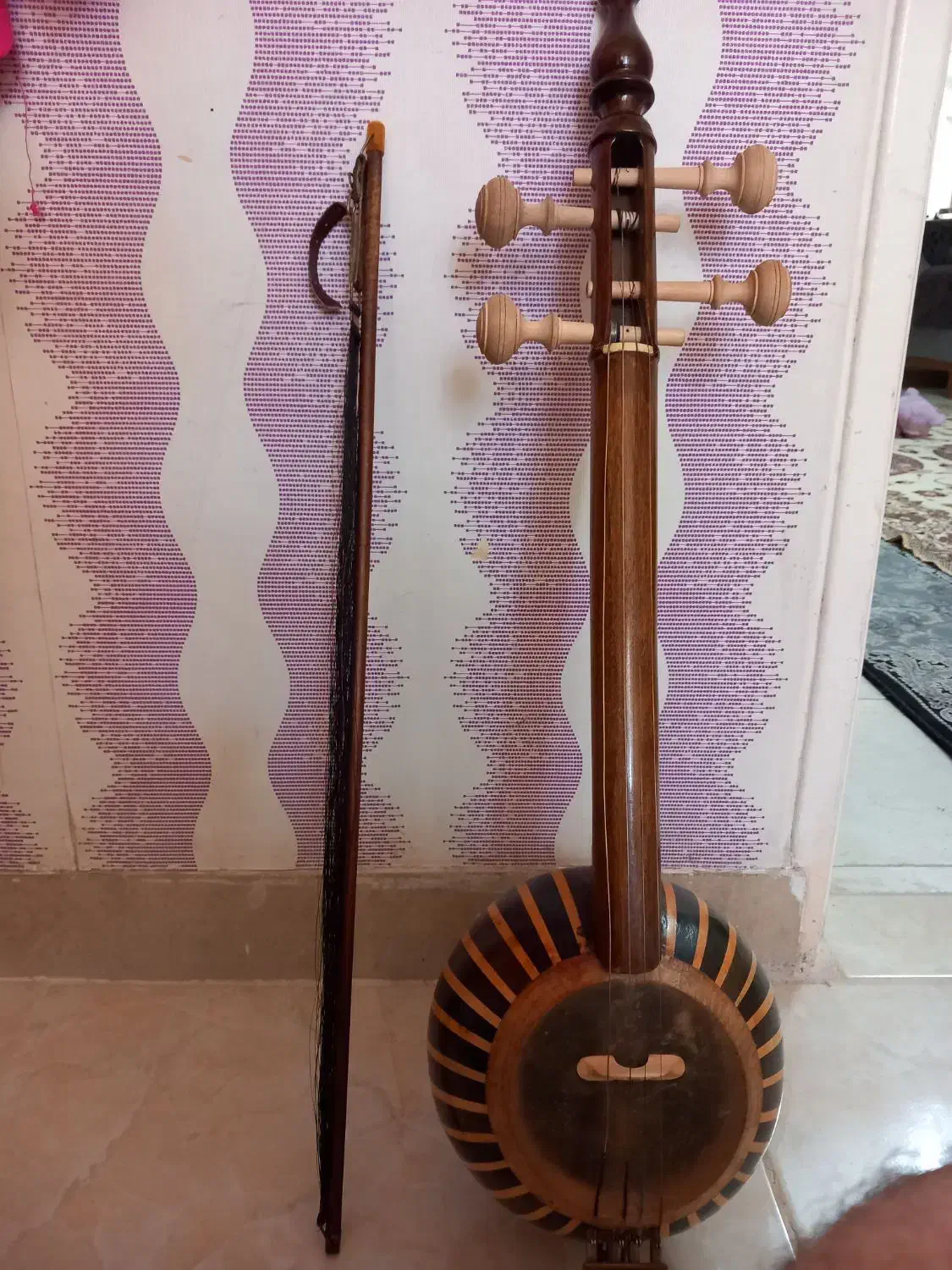 کمانچه همراه آرشه کیف پوست صدابینظیر|سازهای سنتی|کرج, شهرک نهال و بذر|دیوار