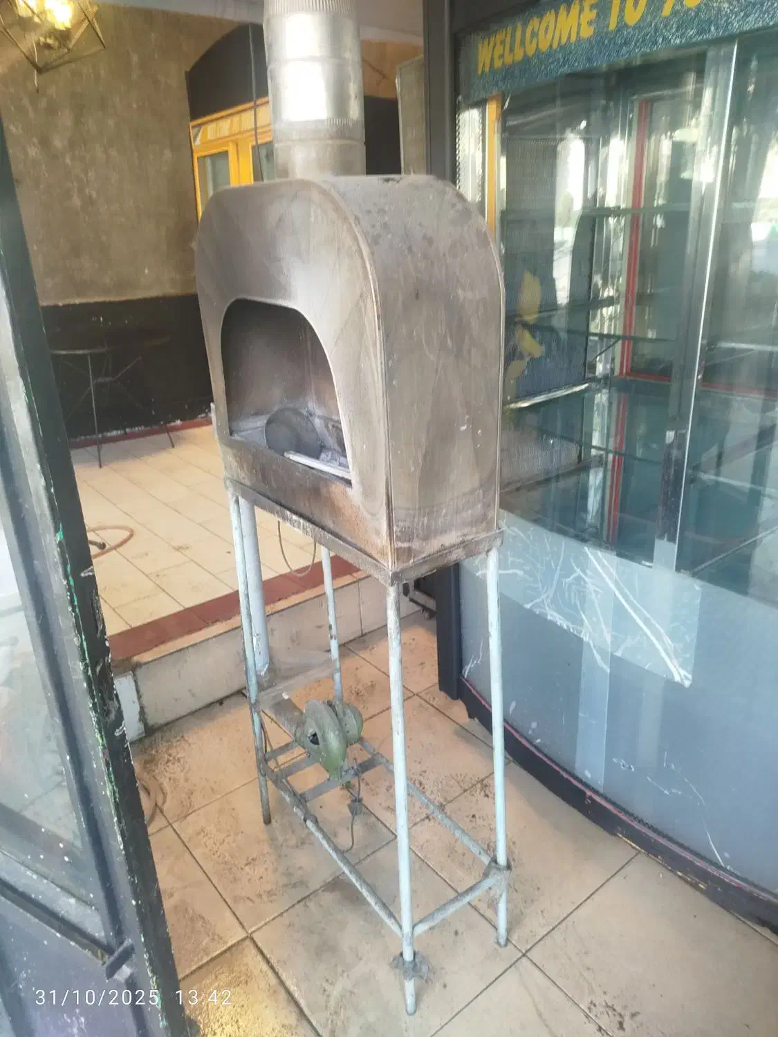 منقل فن دار ووسایل کبابی|اجاق گاز و لوازم برقی پخت‌وپز|بروجرد, |دیوار