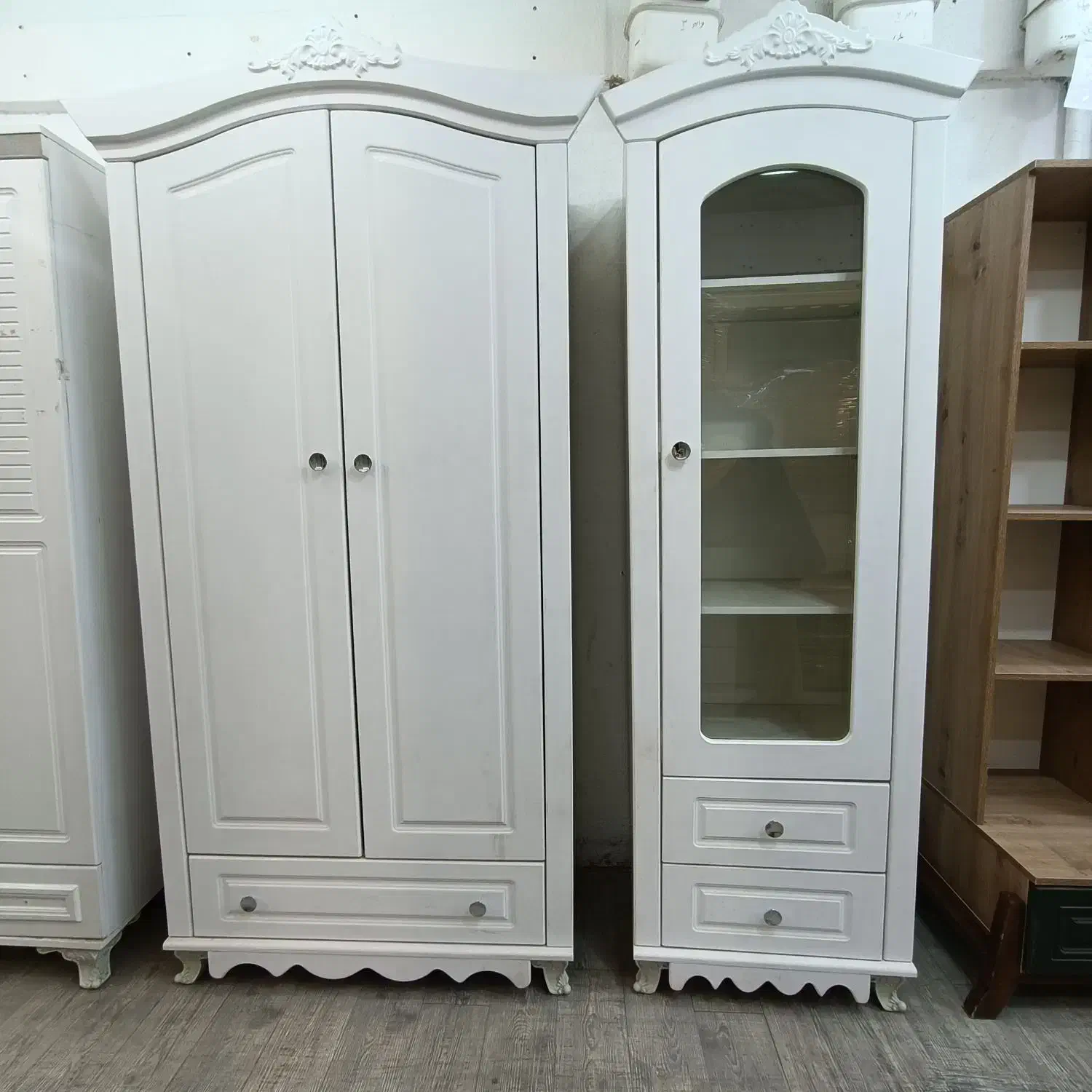 کمد ویترین سیسمونی/آف به دلیل جابجایی/اصفهان رباط|اسباب و اثاث بچه|اصفهان, شهریار|دیوار