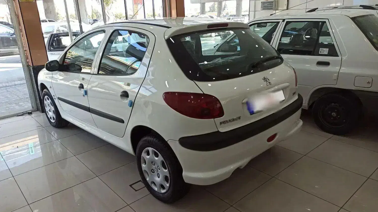 پژو 206 مدل 99 نقد یا معاوضه|خودرو سواری و وانت|شیراز, مسلم|دیوار