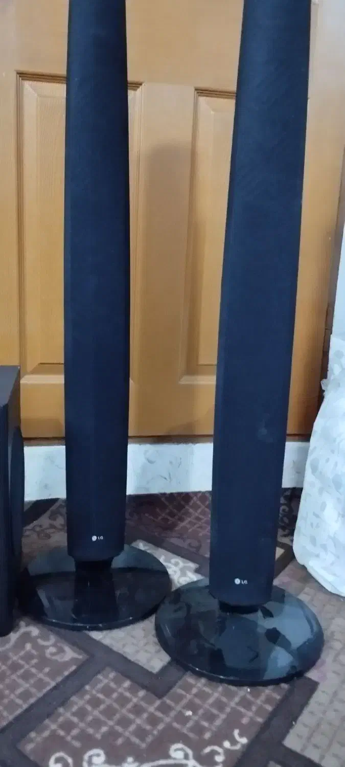 باند ایستاده بدون ایراد فقط دستگاه دی وی دی ندارد|سیستم صوتی خانگی|تبریز, |دیوار