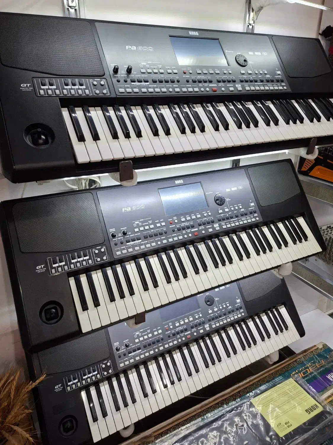 ارگ قسطی|پیانو، کیبورد، آکاردئون|سقز, |دیوار