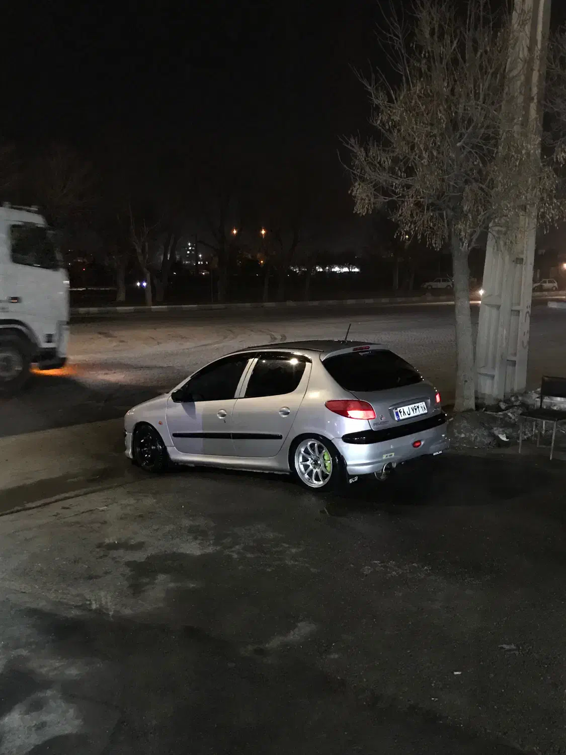 تیپ ۵ لوازمی|خودرو سواری و وانت|همدان, |دیوار