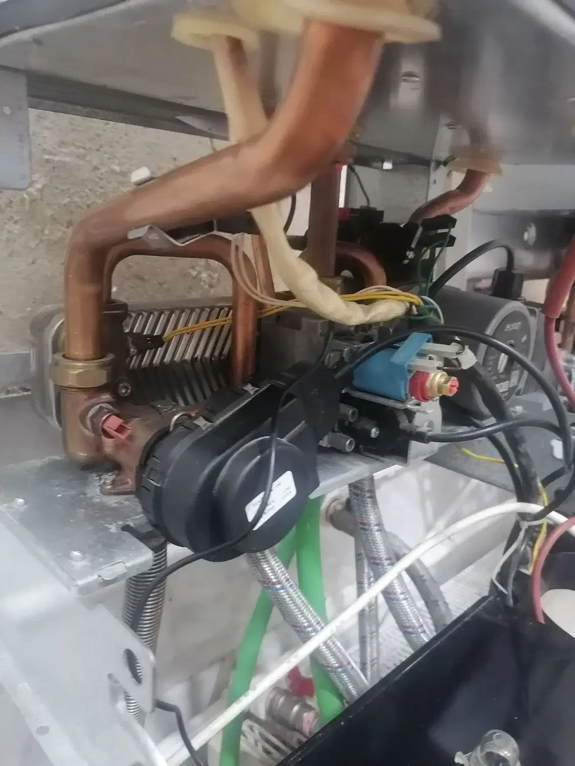 سرویس تعمیر تعمیرات پکیج و رادیاتور|خدمات پیشه و مهارت|قم, بنیاد|دیوار