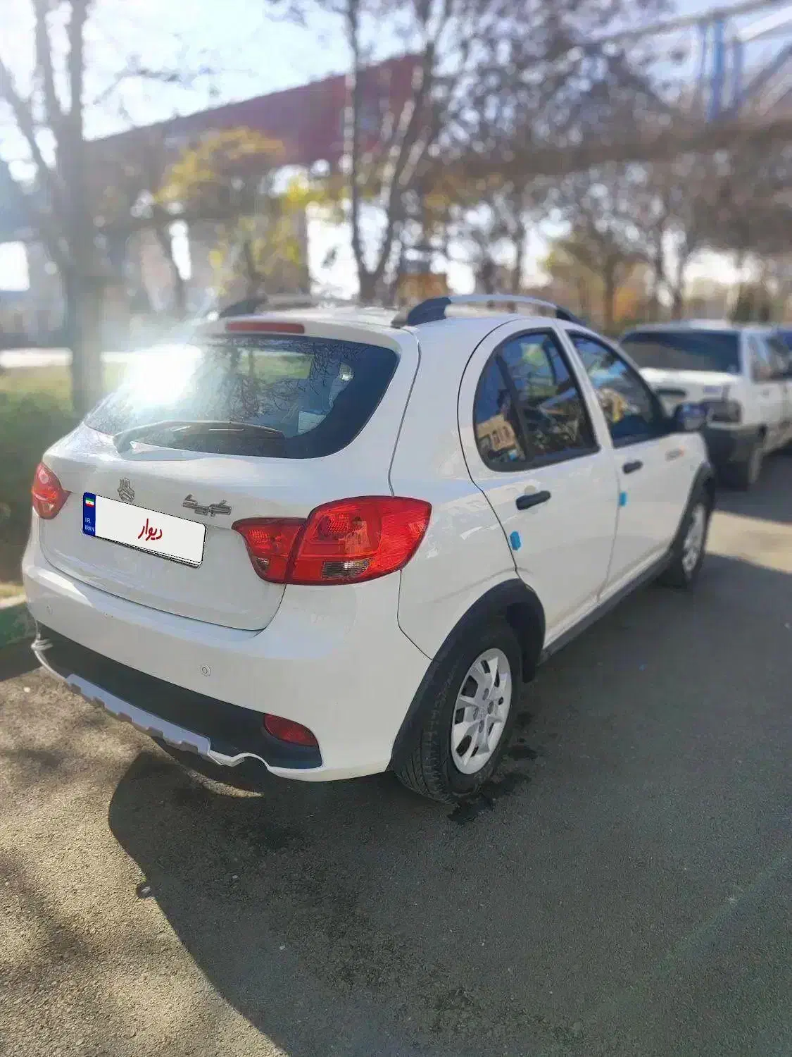 دوعددکوییک 1401بیرنگ وR1400|خودرو سواری و وانت|اردبیل, |دیوار