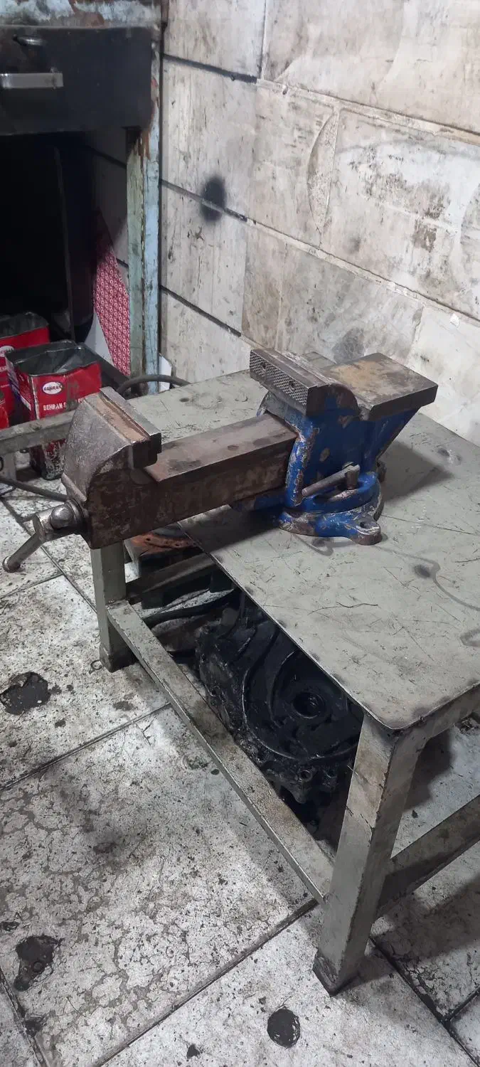 گیره رومیزی جنس خوب خارجی پایه گردان،|ابزارآلات|قرچک, محمد آباد|دیوار