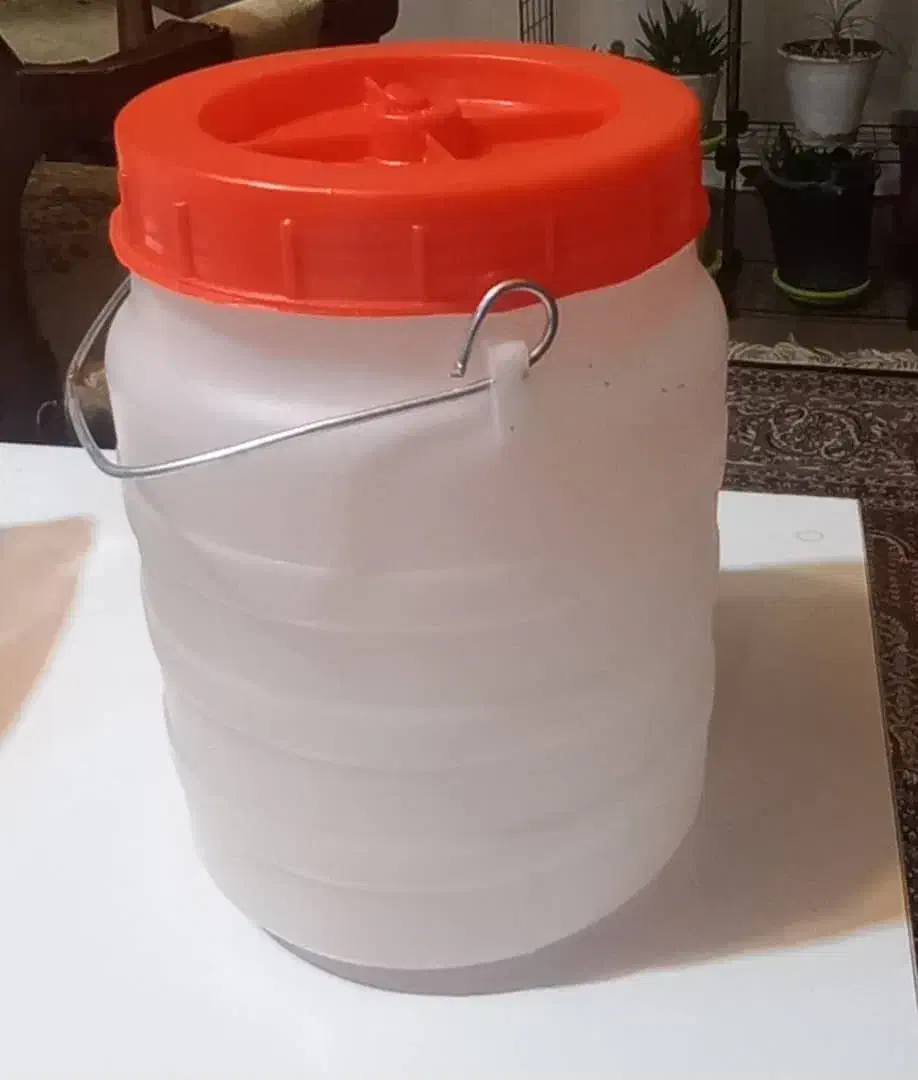 ۶ عدد دبه نو|ظروف نگهدارنده، پلاستیکی، یکبارمصرف|تبریز, |دیوار