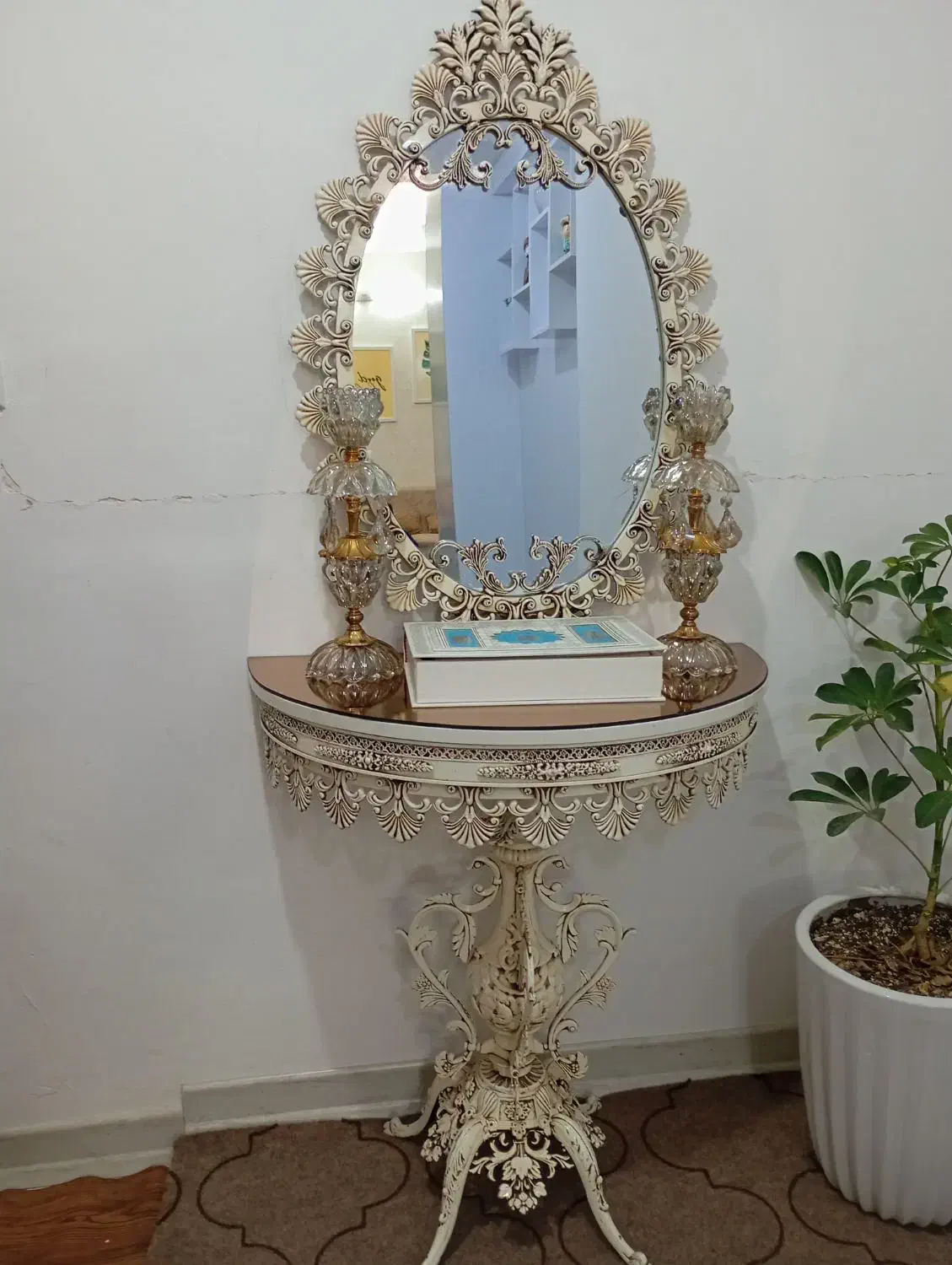 آینه و شمعدان|آینه|بیرجند, |دیوار