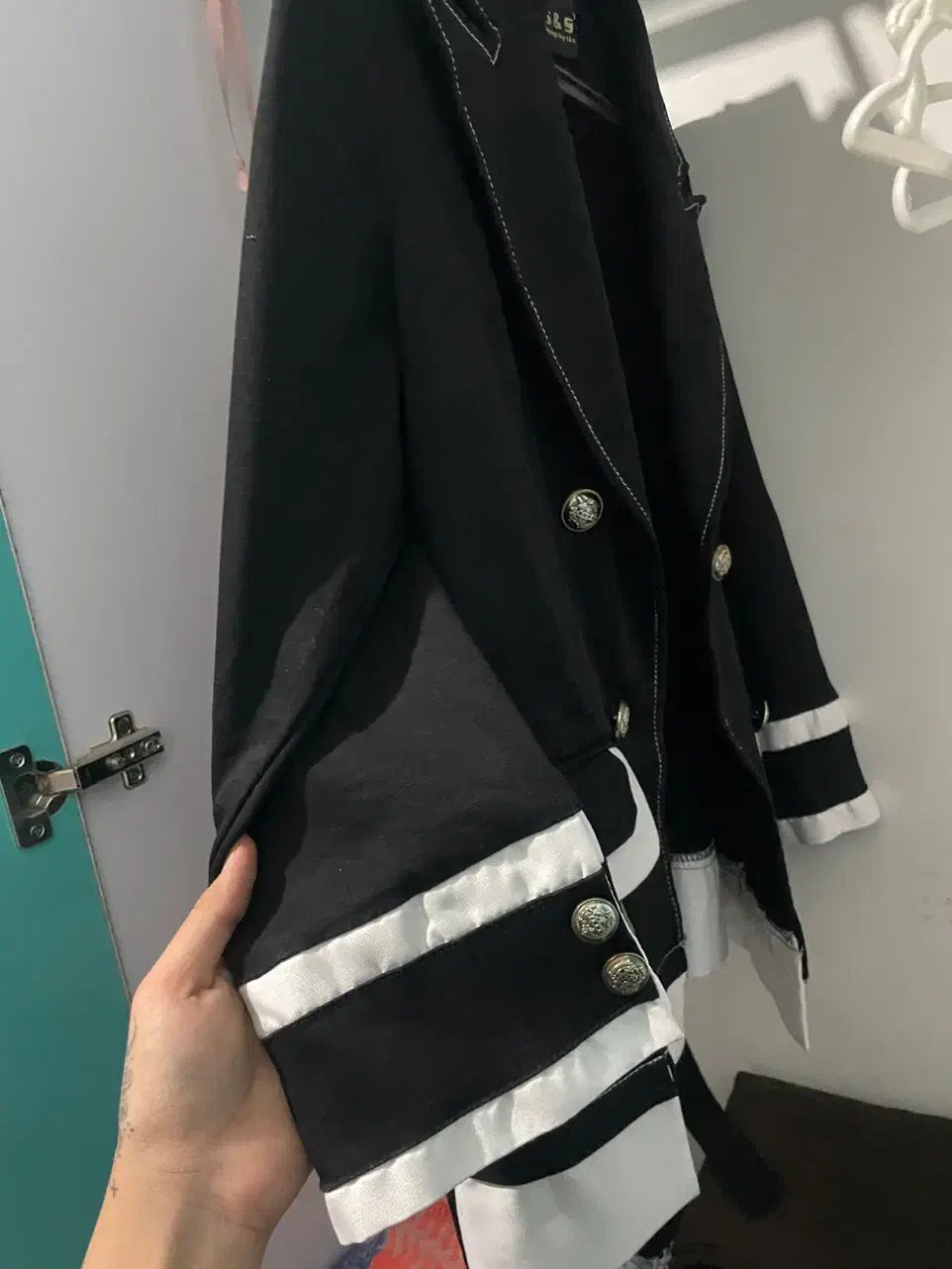 مانتو‌طرح خلبانی|لباس|قائن, |دیوار