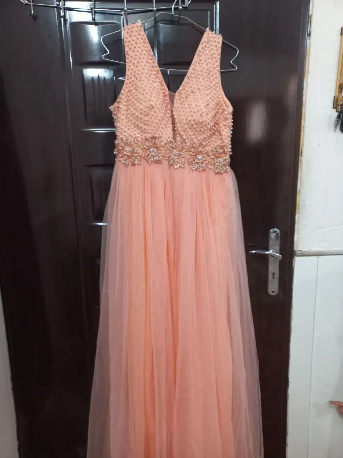 لباس مجلسی زنانه|لباس|قم, قلعه کامکار|دیوار