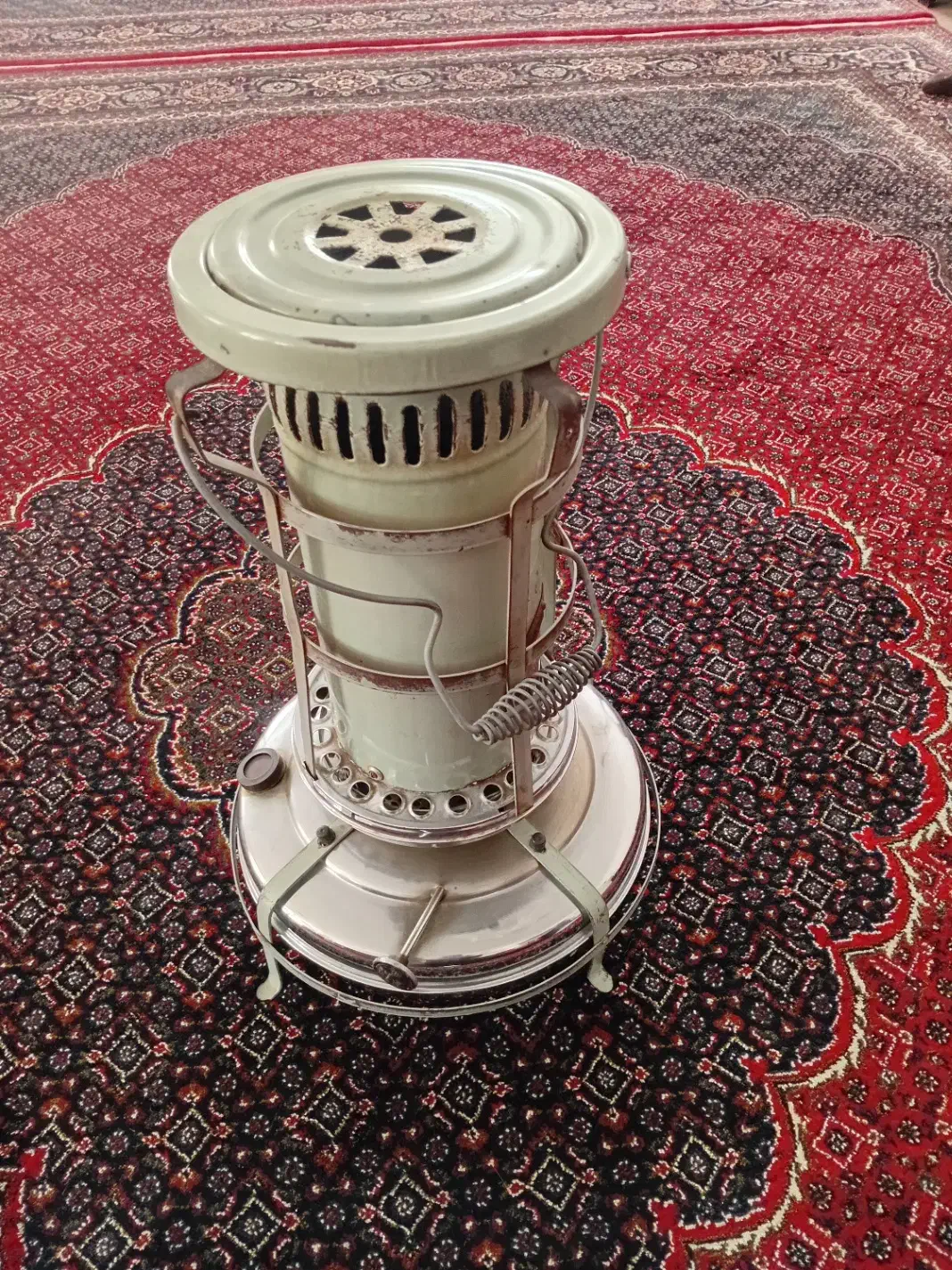 چراغ نقتی قدیمی|بخاری، هیتر، شومینه|شاهین دژ, |دیوار