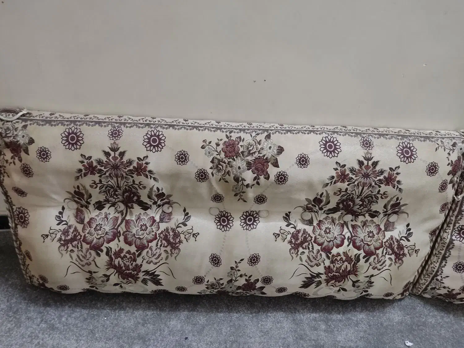 پشتی طبی ،سالم چهار عدد|پشتی|بروجرد, |دیوار