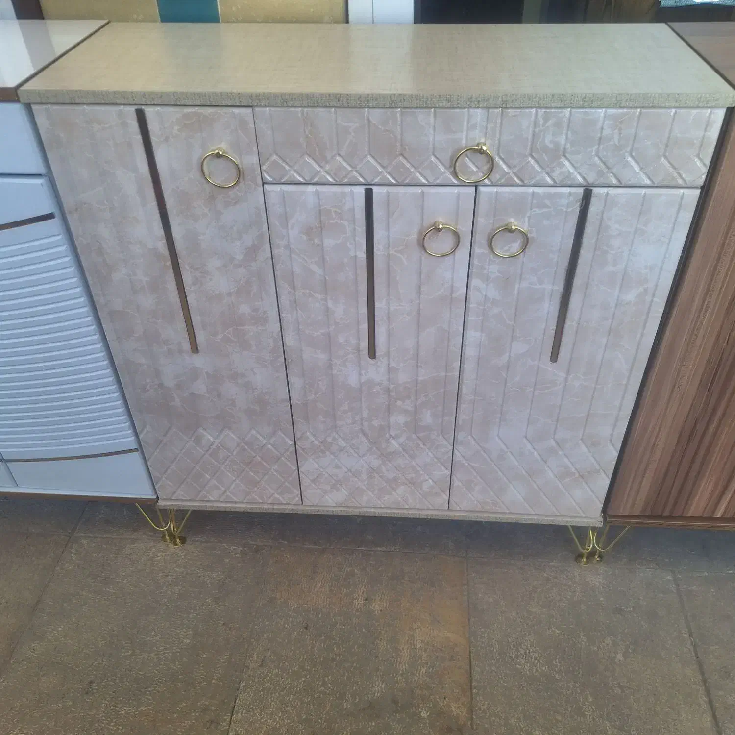 جاکفشی کشودار سه درب|جاکفشی، کمد، دراور|شهرکرد, |دیوار