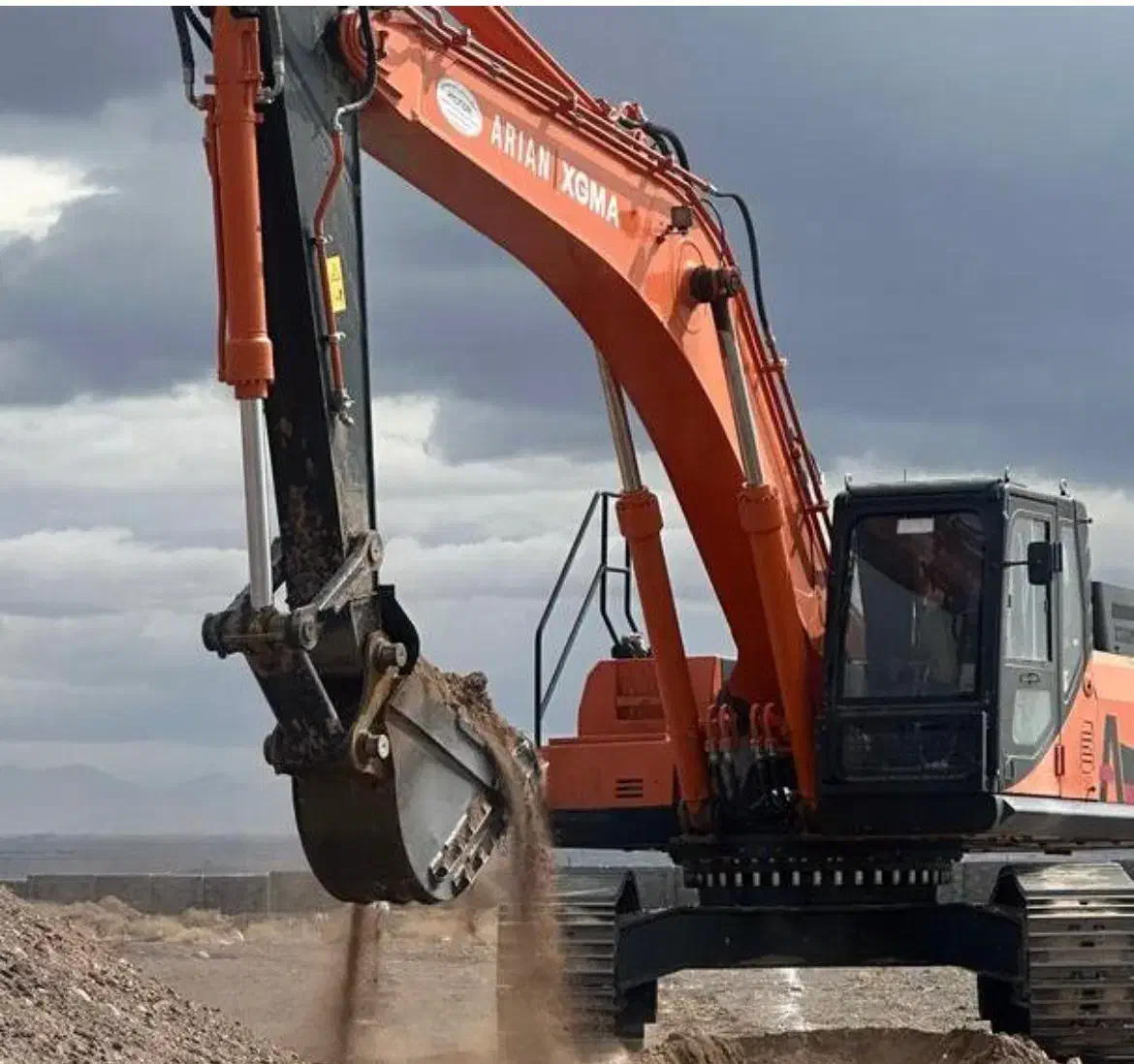 بیل ۲۲۰ آماده‌ بکار|خودرو سنگین|یزد, |دیوار