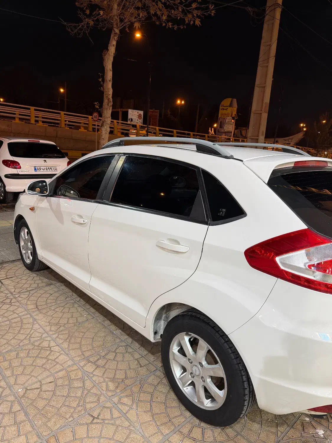 ام و ام ۳۱۵|خودرو سواری و وانت|ارومیه, |دیوار