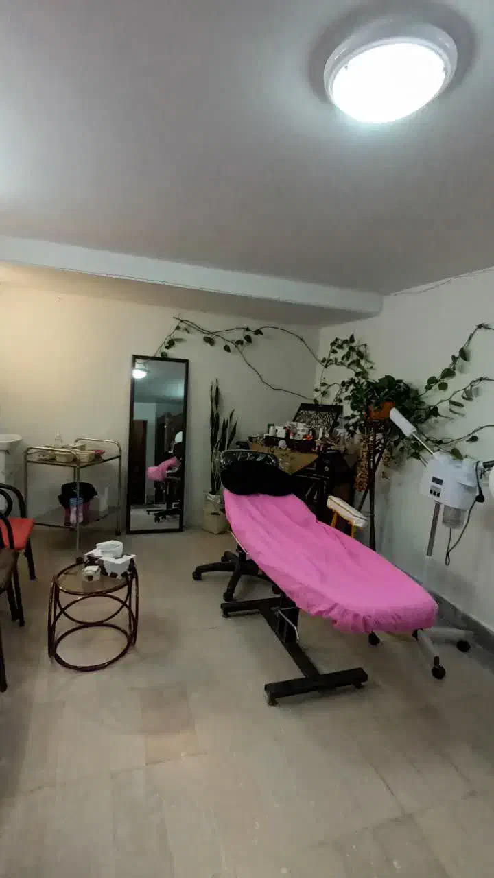 اجاره اتاق کار مستقل با دسترسی و محیطی آرام|اجارهٔ کوتاه‌مدت دفتر کار و فضای آموزشی|کاشان, ملا حبیب‌الله شریف|دیوار