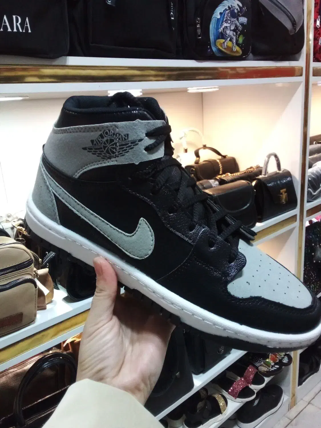 کتونی جردن|کیف، کفش، کمربند|محمدیه-قزوین, |دیوار