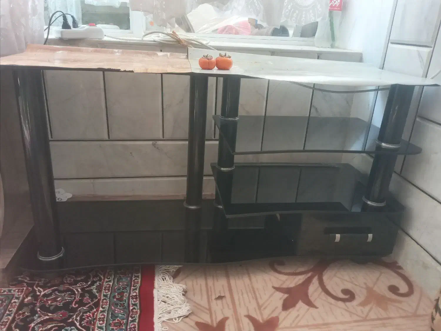 میز شیشه ای سالم|میز تلویزیون|نجف‌آباد, شیخ آباد|دیوار