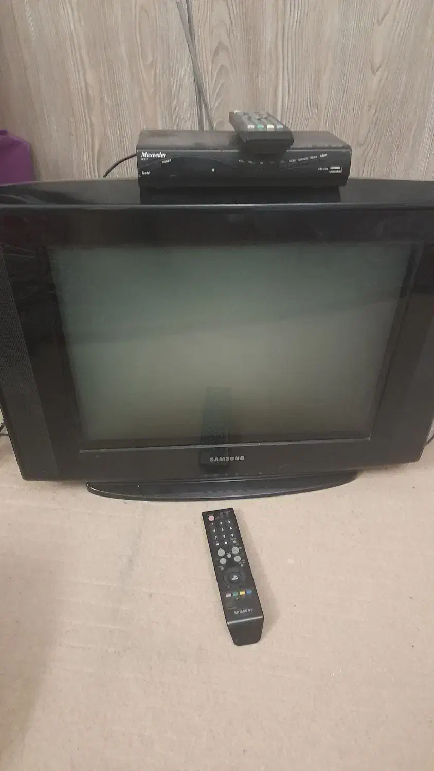 تلوزیون ۲۱ اینچ|تلویزیون و پروژکتور|قم, عمار یاسر|دیوار