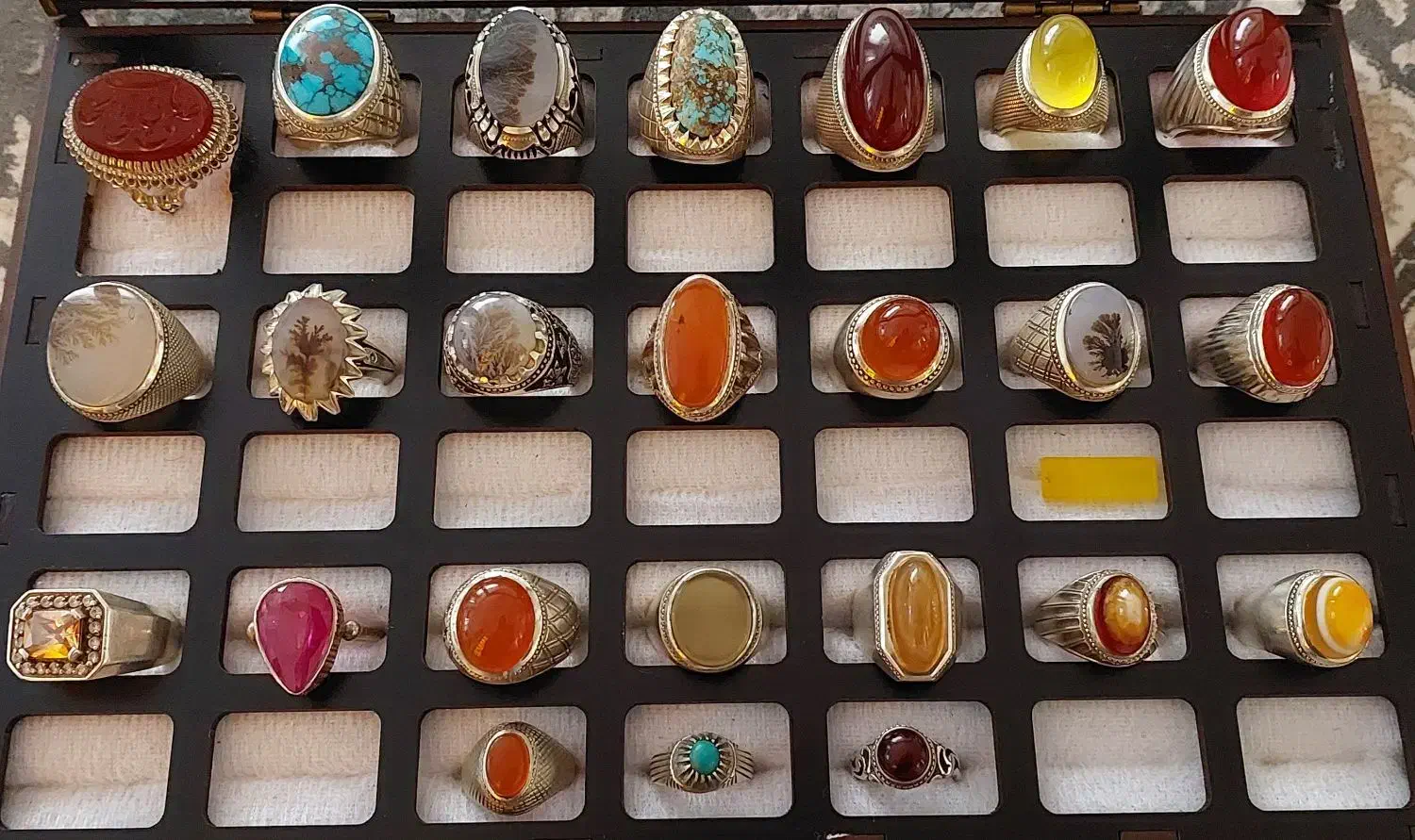 تعدادی انگشتر به فروش می‌رسد|جواهرات|تویسرکان, |دیوار