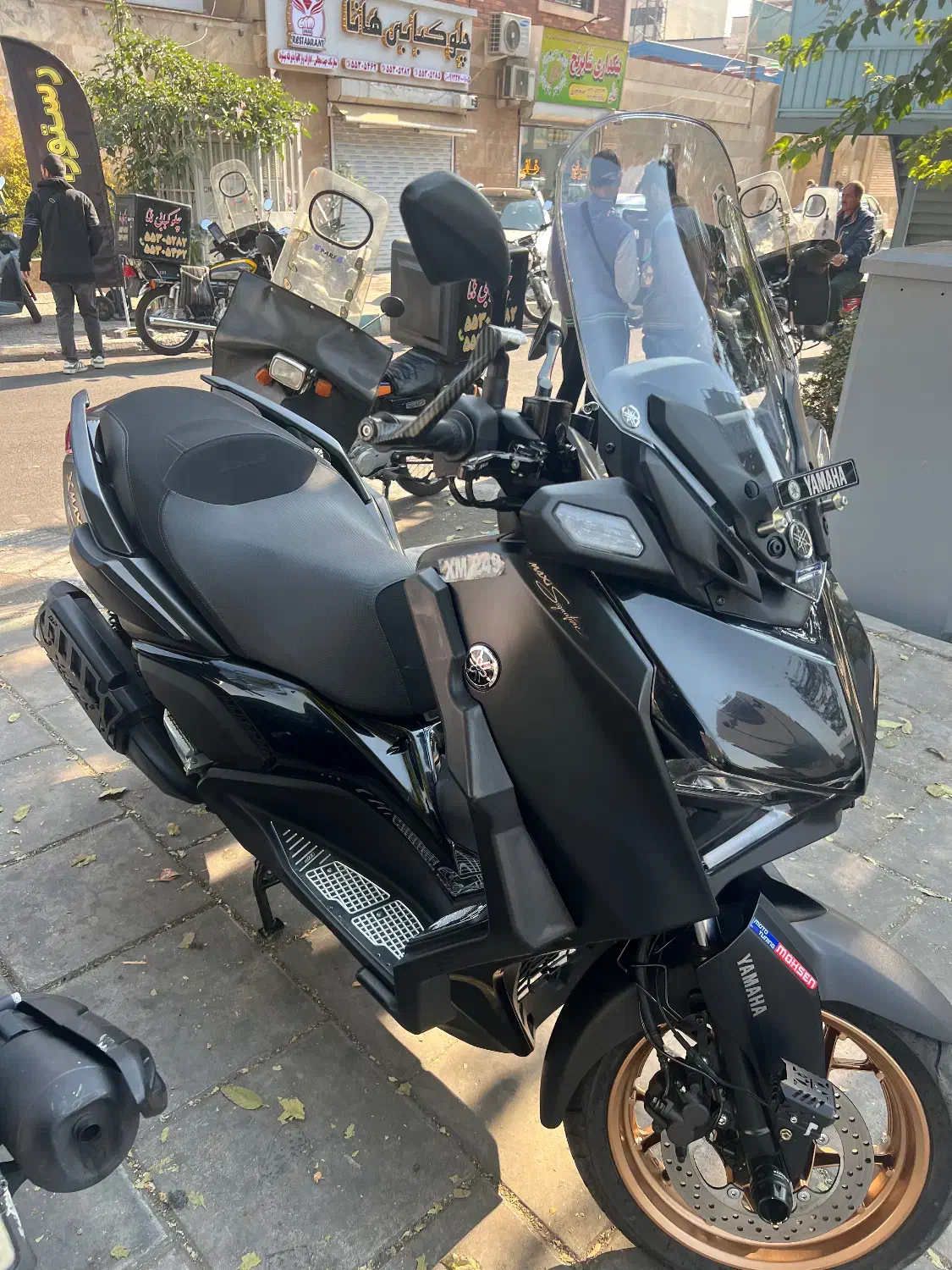 Xmax|موتورسیکلت|تهران, نازی‌آباد|دیوار