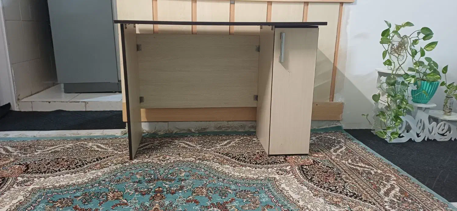 میز تحریر|میز تحریر و کامپیوتر|مشهد, مقدم|دیوار