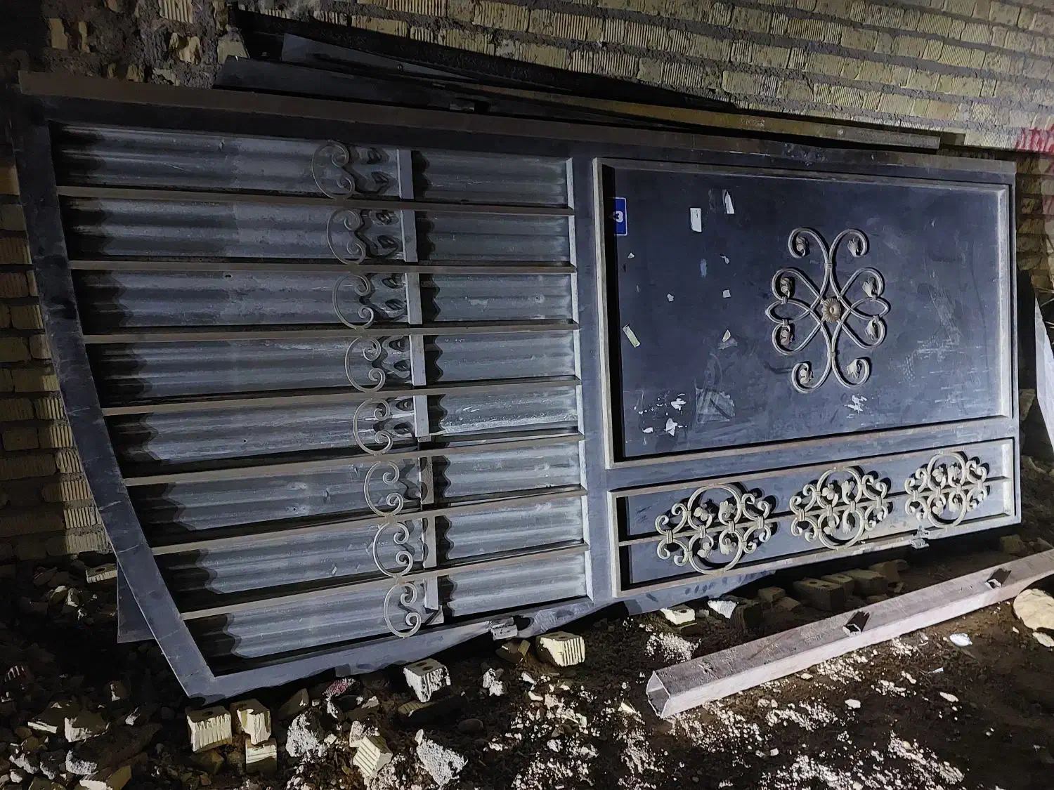 درب باغی کاملا تمیزه و نو|مصالح و تجهیزات ساختمان|شیراز, گویم|دیوار