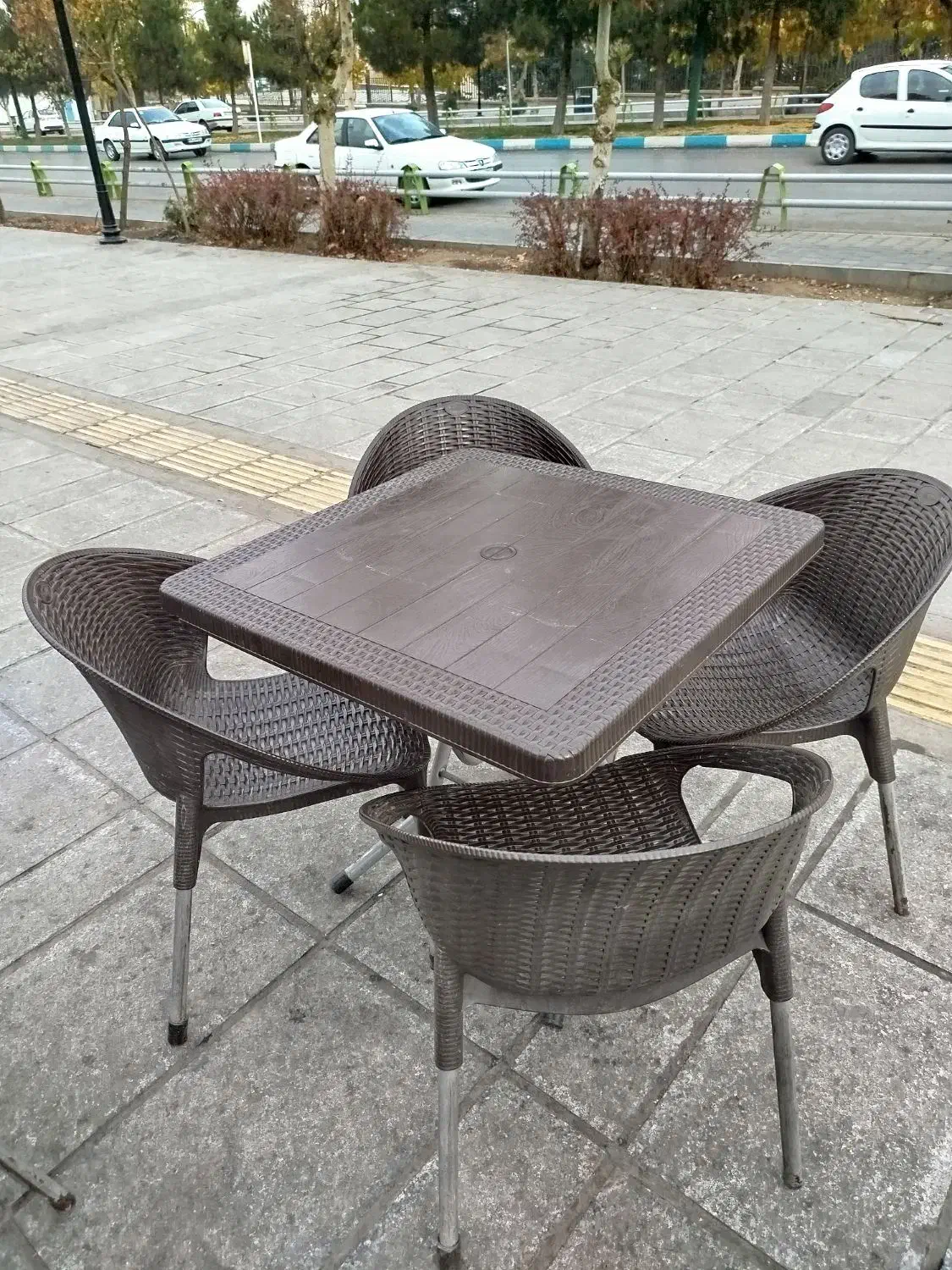 میز و صندلی ناصر|مبلمان اداری|همدان, |دیوار