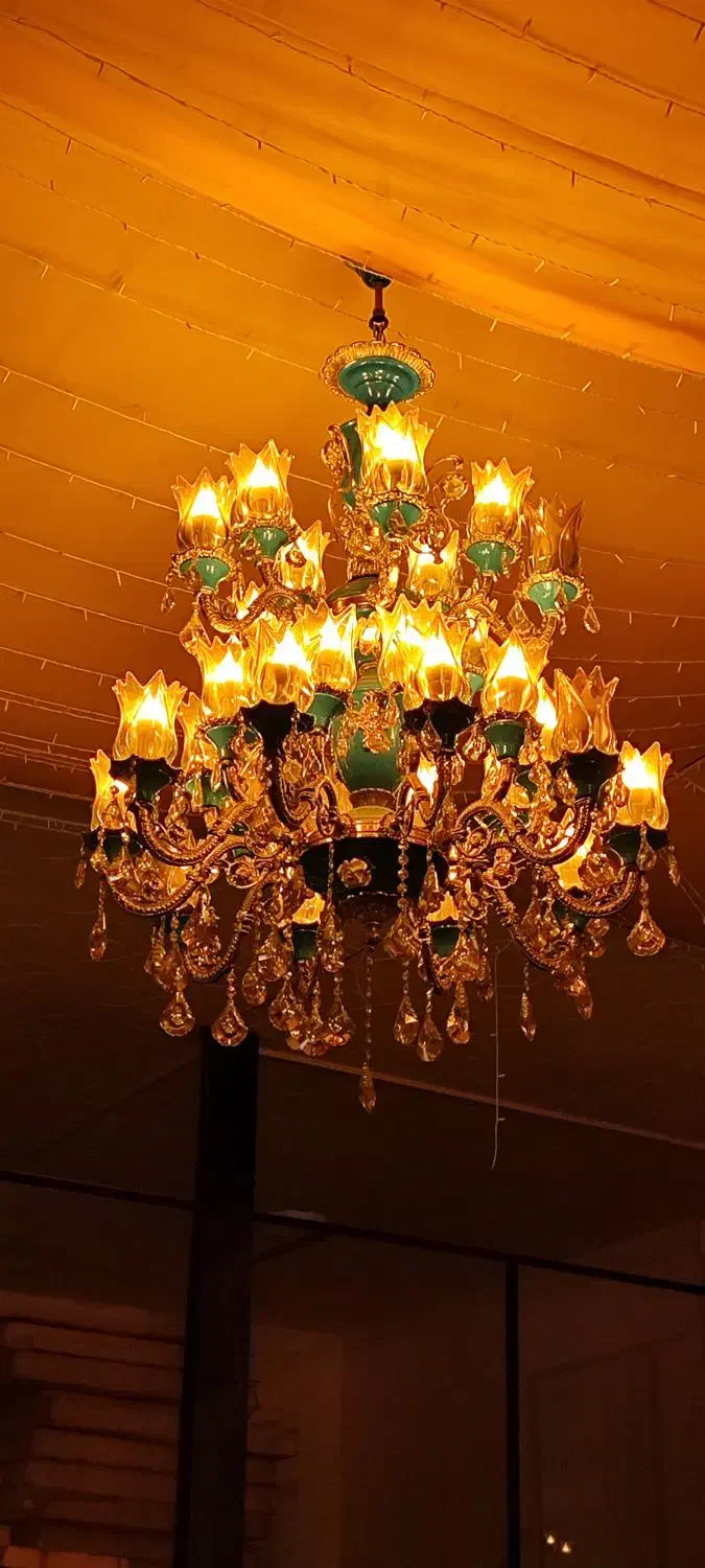 لوستر سلطنتی|لوستر و چراغ آویز|گرگان, |دیوار