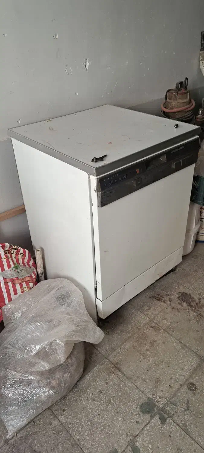 ماشین ظرفشویی|ماشین ظرفشویی|یزد, |دیوار