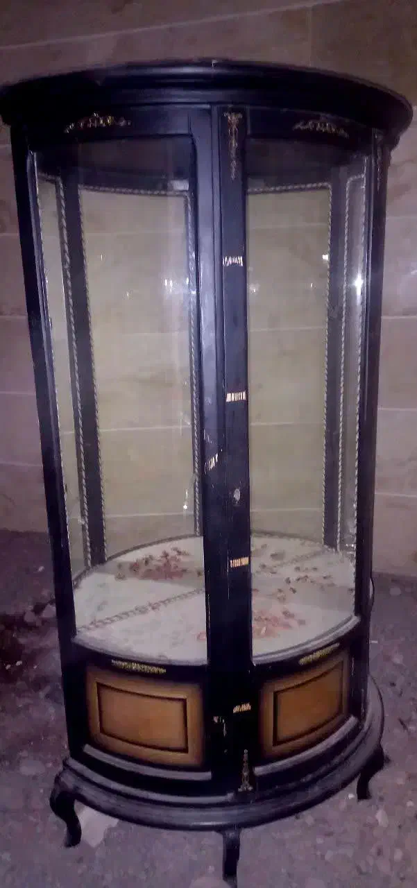 بوفه در حد نو|بوفه، ویترین، کنسول|میانه, |دیوار