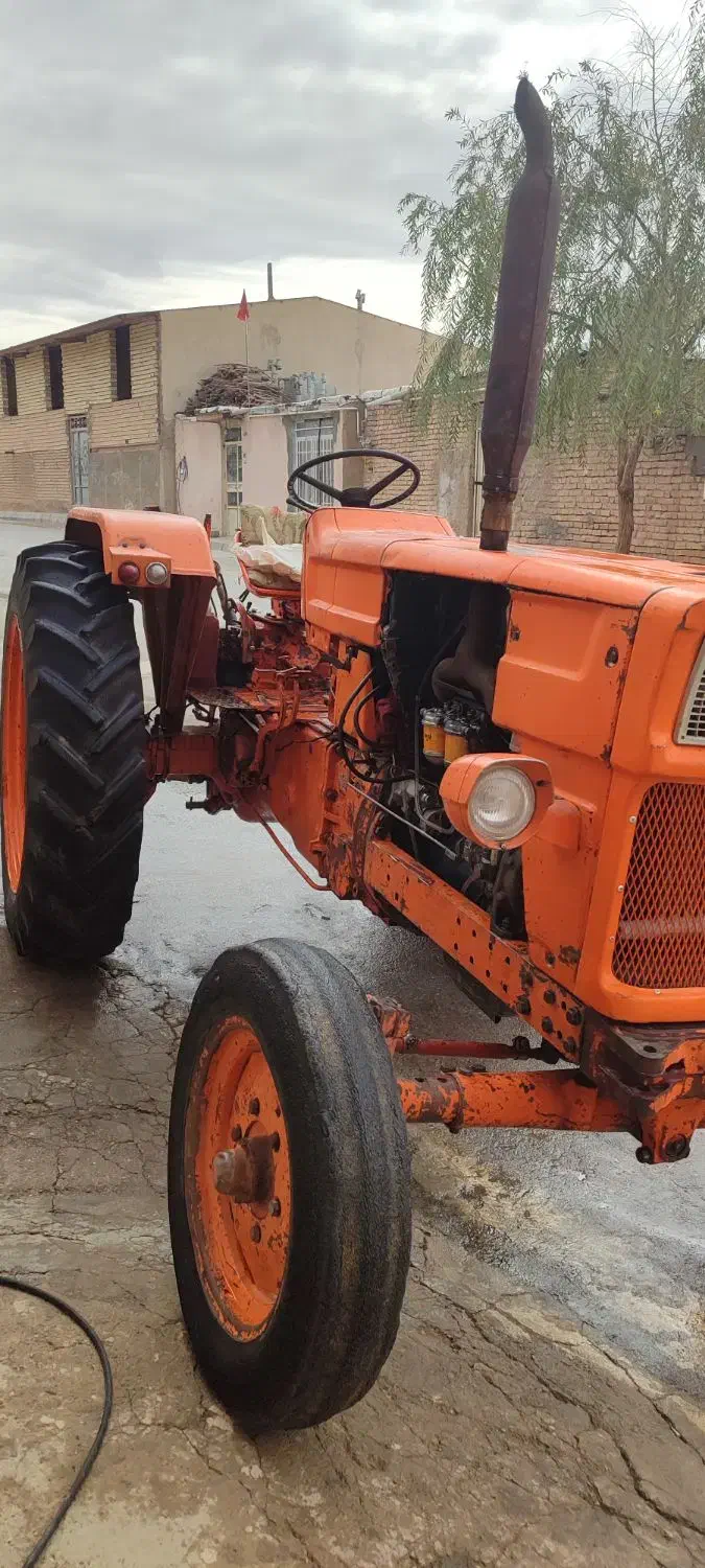 تراکتور رومانی مدل 60 درحد|خودرو سنگین|چادگان, |دیوار