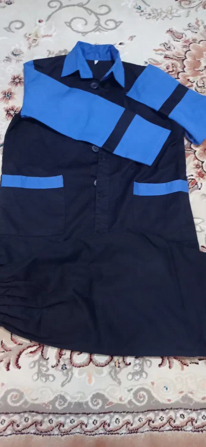 لباس بچگانه|کفش و لباس بچه|میانه, |دیوار