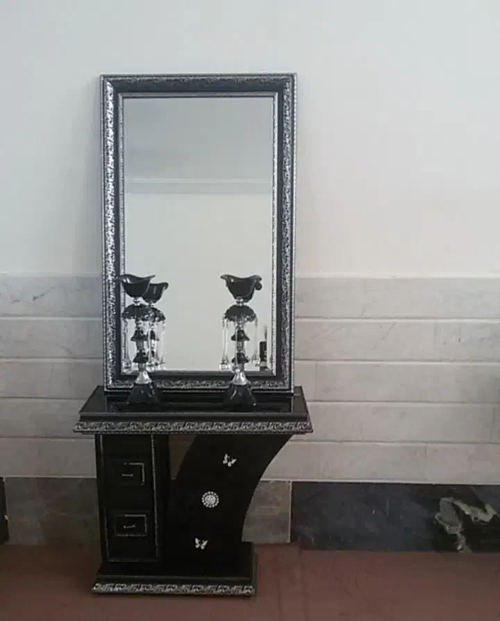 آیینه و شمعدان|آینه|قم, شهرک شهرداری|دیوار