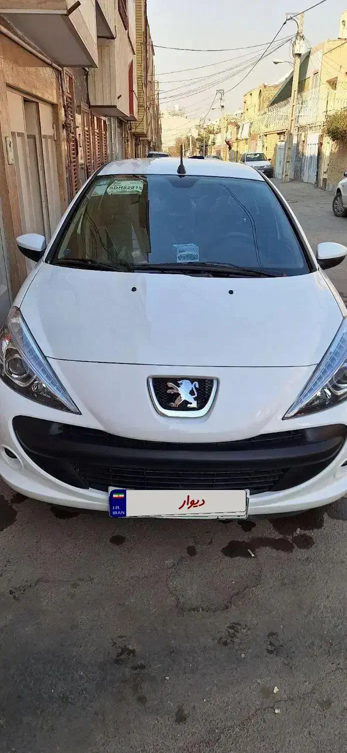 ۲۰۷tu5  مدل ۱۴۰۴|خودرو سواری و وانت|اصفهان, گرکان|دیوار