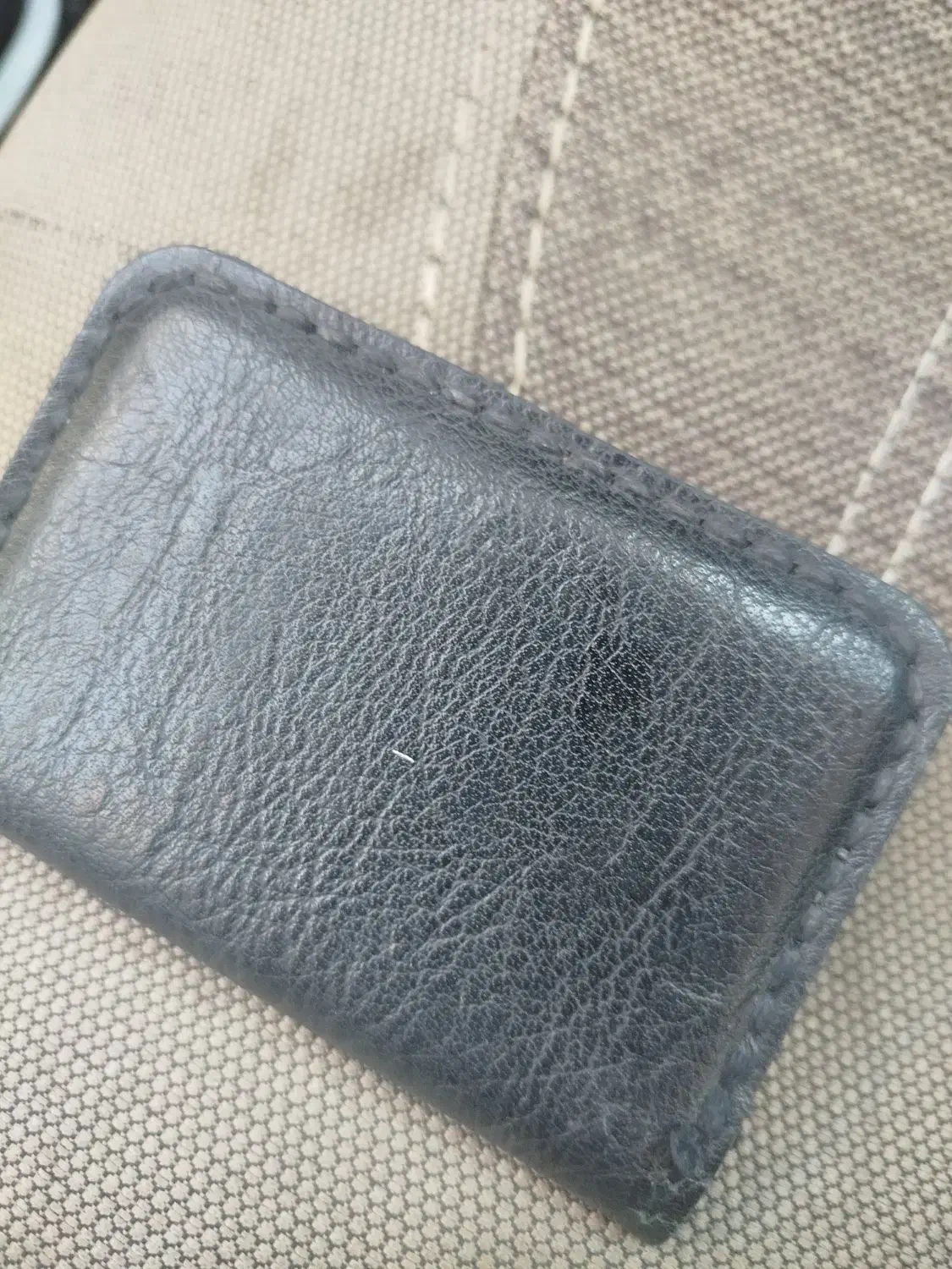 کارت ملی و کارت سوخت پیدا شده متعلق به آقای یزدانی|اشیا|تیران, |دیوار