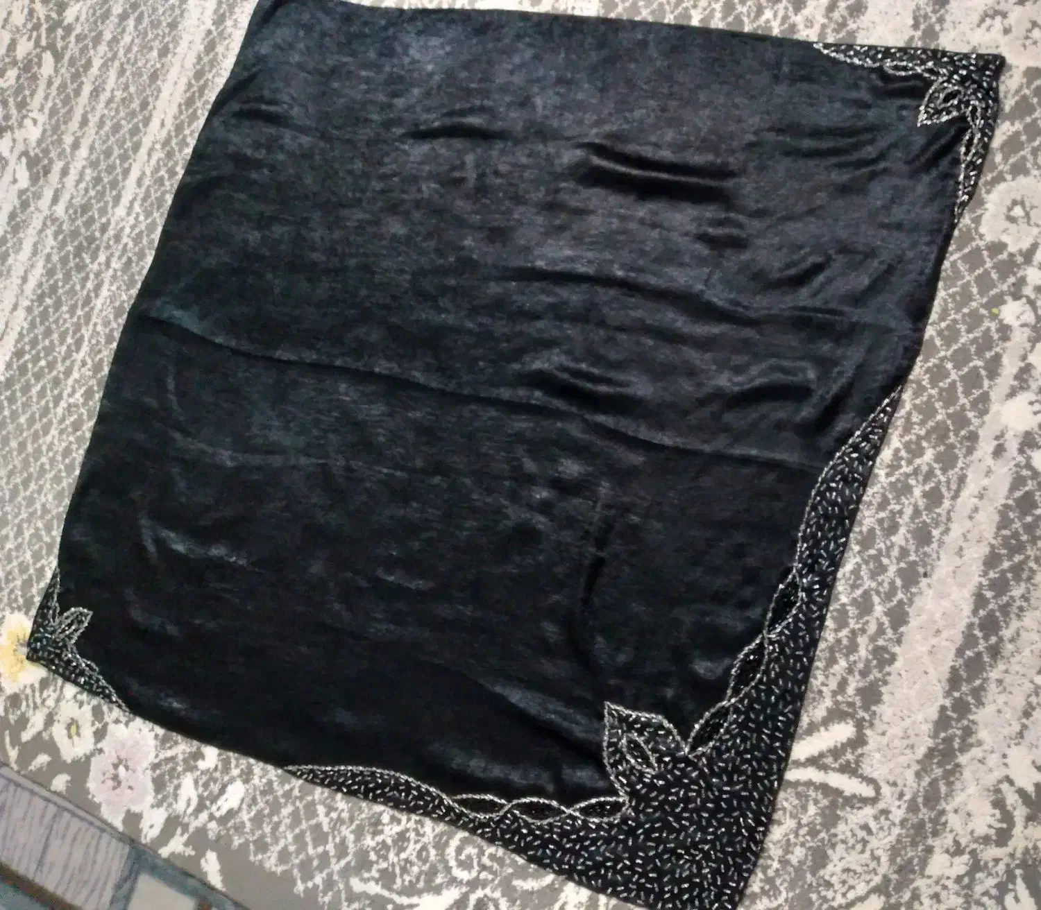 فروش یه عددروسری ملیله دوزی شده|لباس|کوهدشت, |دیوار