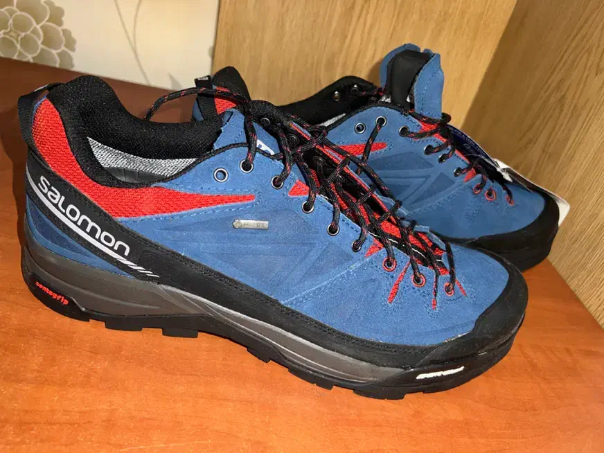 کتانی سالامون اورجینال کاملا نو|کیف، کفش، کمربند|کرج, عظیمیه|دیوار