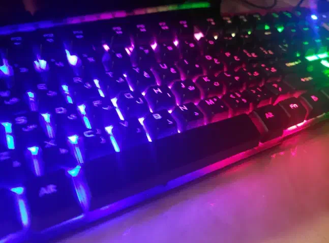 کیبورد گیمینگ بیاند BGK-2100 RGB|قطعات و لوازم جانبی رایانه|پاکدشت, پاکدشت (مامازند)|دیوار