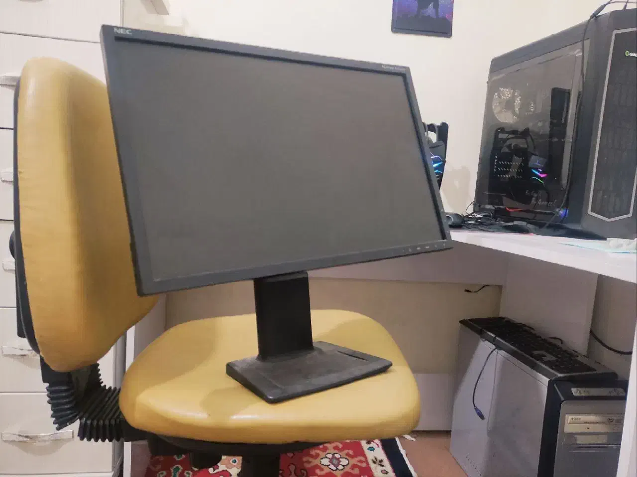 مانیتور 24|قطعات و لوازم جانبی رایانه|قم, نخودی|دیوار