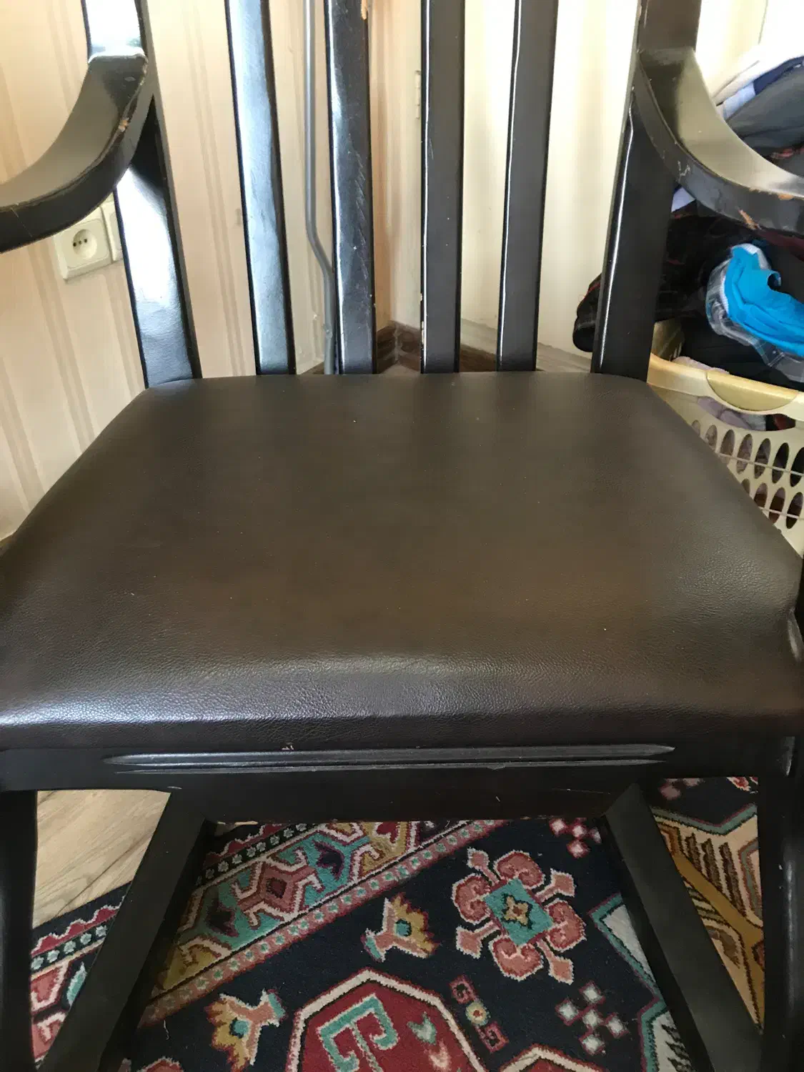 صندلی ریلکسی بسیار تمیز|صندلی و نیمکت|تهران, نیروی دریایی|دیوار