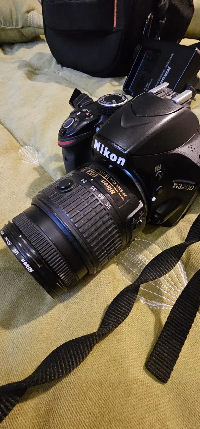دوربین نیمه حرفه‌ای nikon D3200|دوربین عکاسی و فیلم‌برداری|تهران, ستارخان|دیوار