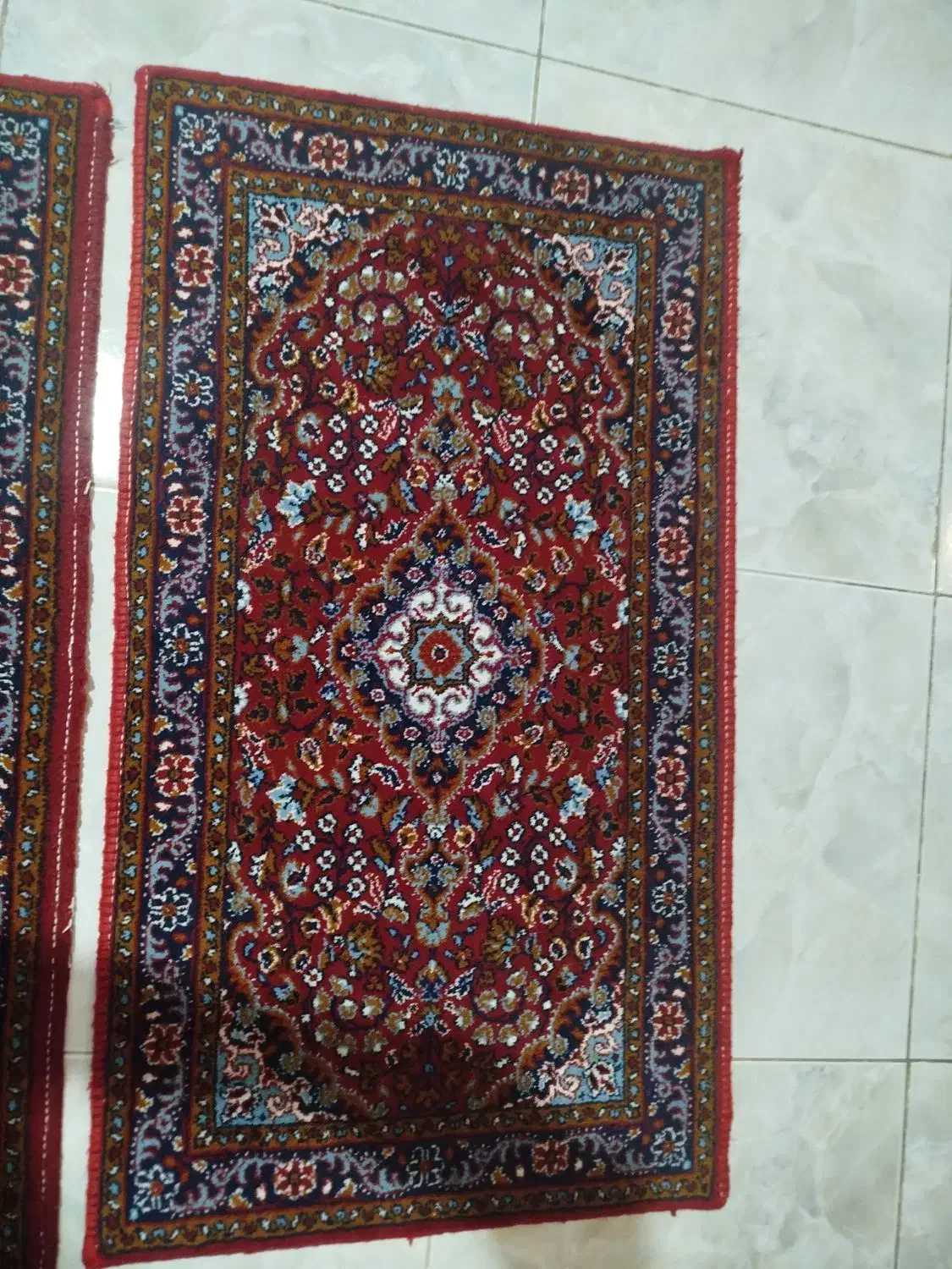 قالیچه پادری|پادری|شیراز, اصلاح‌نژاد|دیوار